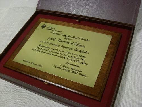 dyplom, dyplomy nr 194 Dyplom grawerowany w mosidzu szlifowanym